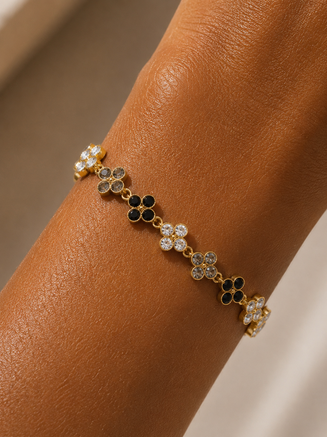 Bracelet "Black Isara"